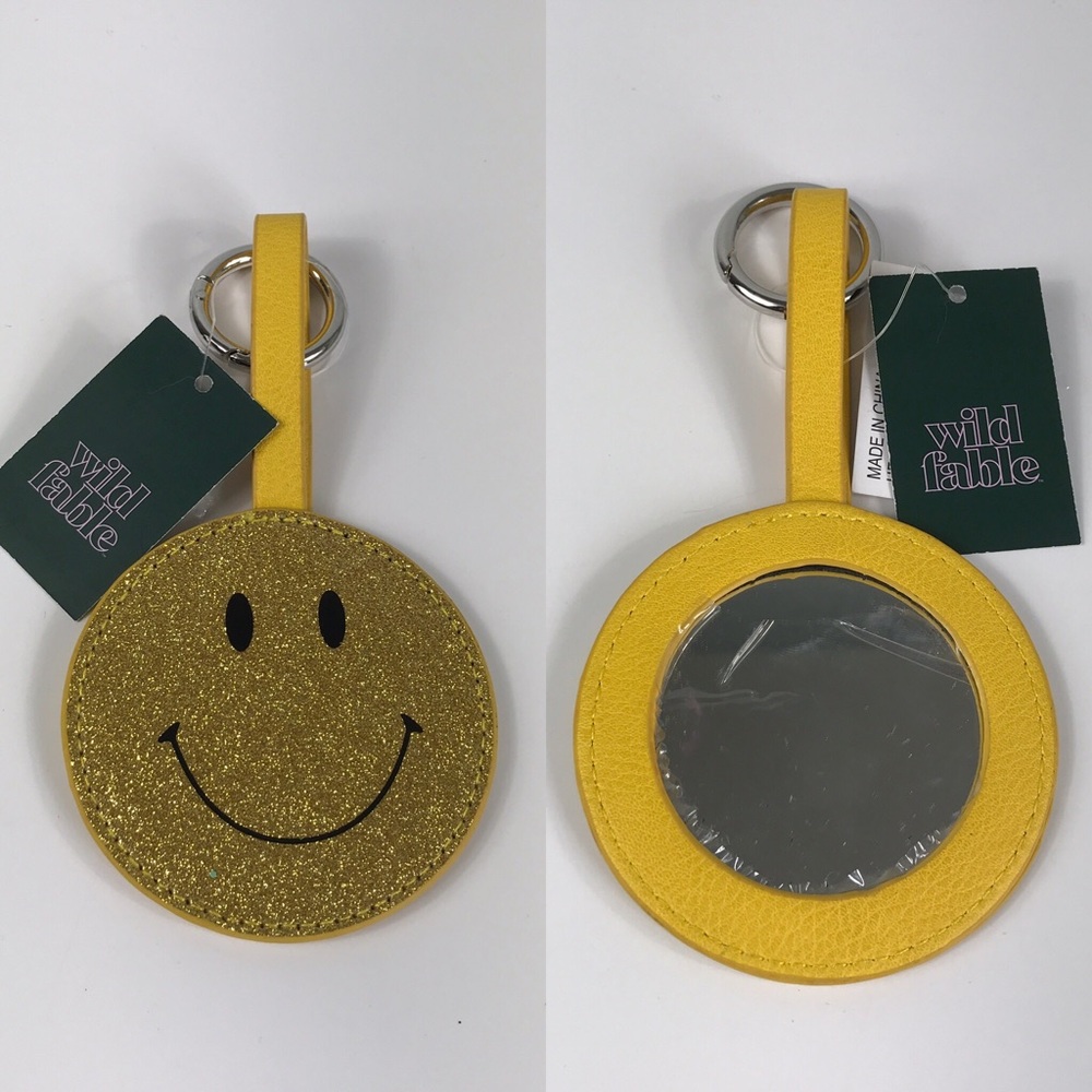 Happy Face Portable Mirror Keyring